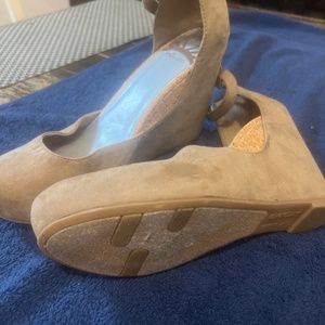 Wedge shoe